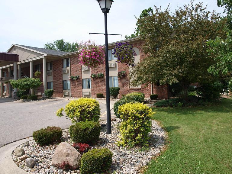 Americas Best Value Inn & Suites - Bluffton Exterior photo