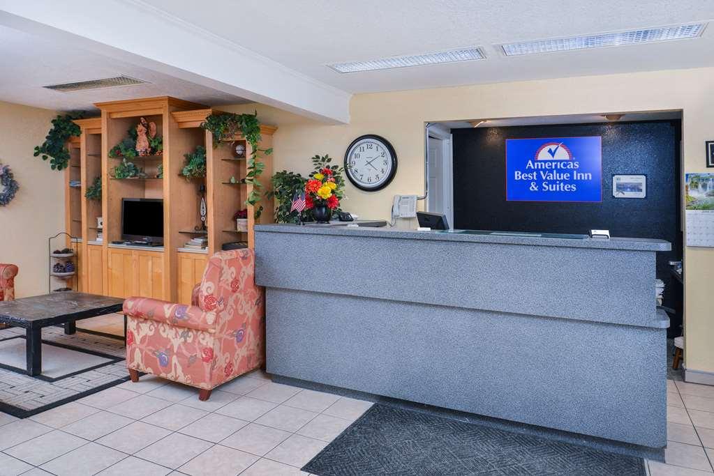 Americas Best Value Inn & Suites - Bluffton Interior photo